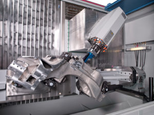 The CHIRON MILL 2000 features a new high dynamics drive for optimum large component machining.